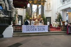 Aussendung der Sternsinger im Hohen Dom zu Fulda (Foto: Karl-Franz Thiede)